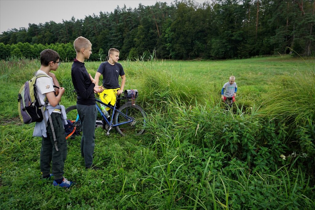 Młodzieżowy Surwiwal PINE Edukacja w Naturze